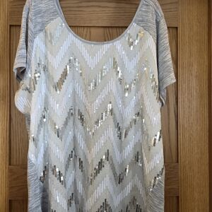 Gray and Silver Sequin Chevron Women's Top - Maurices Brand Size 3 NWT